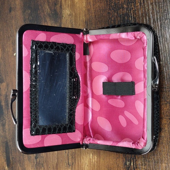 Perlina Snakeskin Embossed Leather Cosmetic Clutch Bag - Picture 8 of 10